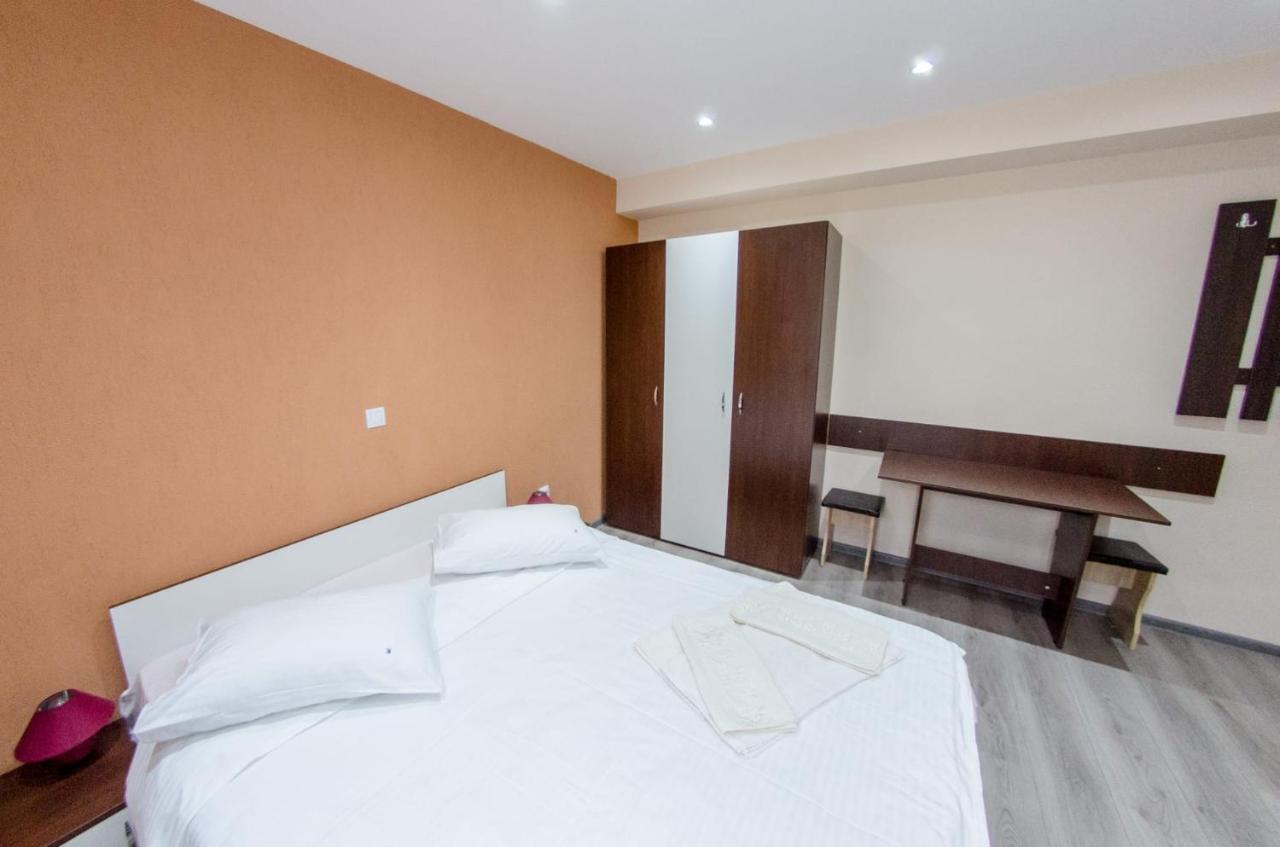 Casa Andy Hotel Busteni Ngoại thất bức ảnh