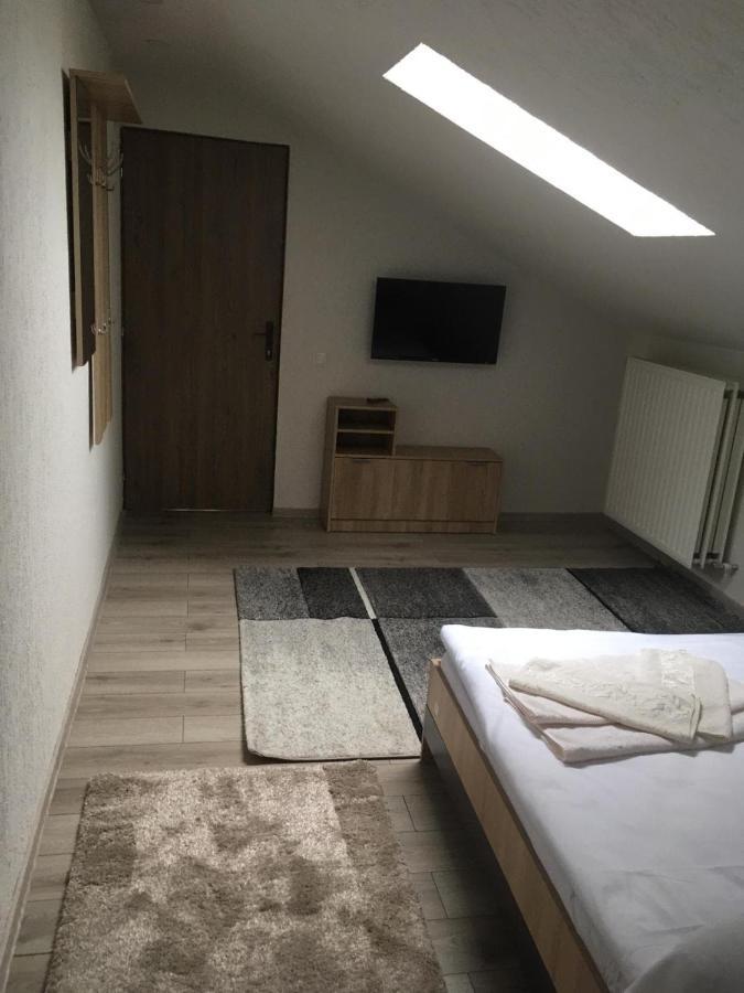 Casa Andy Hotel Busteni Ngoại thất bức ảnh