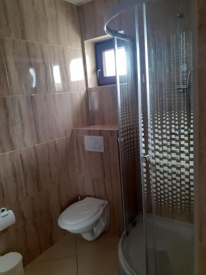 Casa Andy Hotel Busteni Ngoại thất bức ảnh